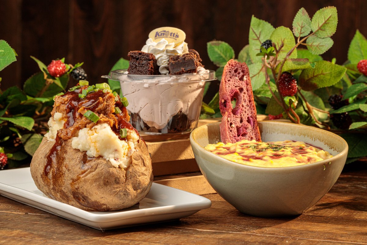 Park_Journey's tweet image. This post also includes all of the available items on the Boysenberry Festival tasting card, and more importantly, where you can find them!! 
#KnottsBerryFarm #BoysenberryFestival