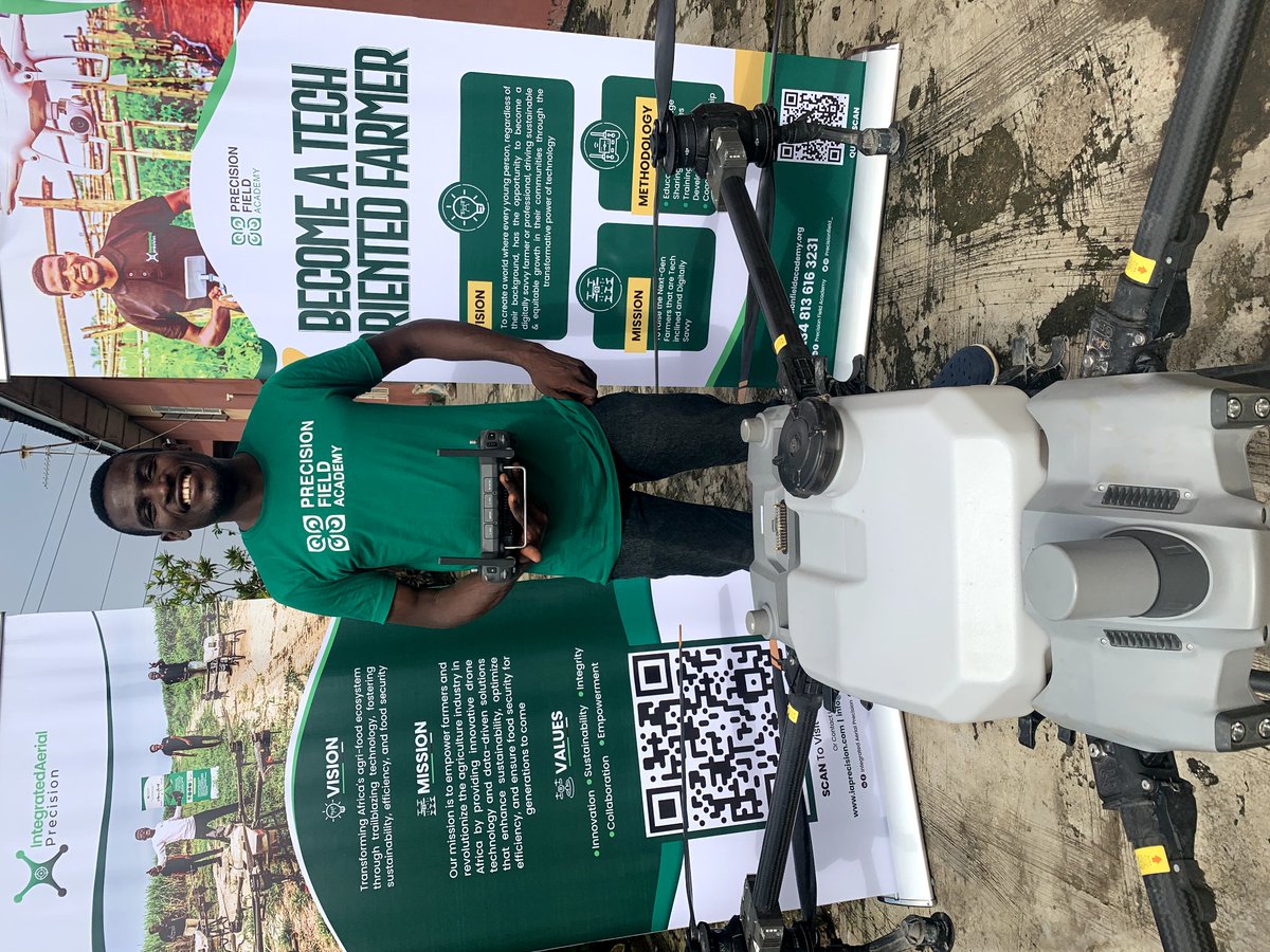 What does it mean to be a Tech-Oriented Farmer to you?

@AfGoesDigital @akinwale_cfi @Nig_Farmer @TechpointAfrica @bhelkys @UAVNigeria @D4Ag_ @ICTforAg

📷 The Flyingfarmer with the cutting-edge agricultural drone, Agras T40
@precisionfield_