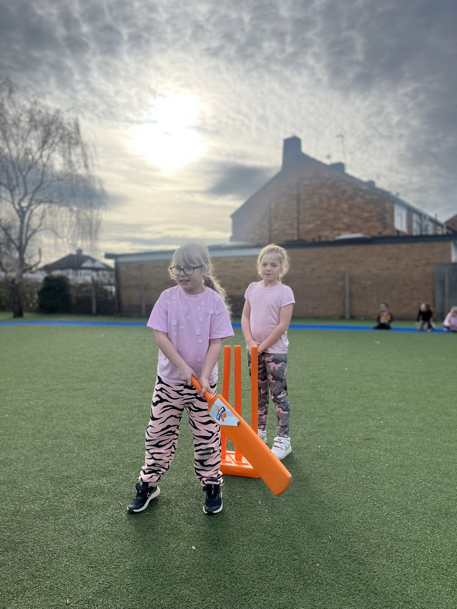 _ReactSC's tweet photo. FEBRUARY HALF TERM 2024 😁✅

Children tried new activities from volleyball to gymnastics, made new friendships and aced every challenge. 🤸‍♀️ 

It has been great to see over 120+ different children staying happy, healthy and active over the last 4 days! ⚽️ https://t.co/hBjXl7aVrd