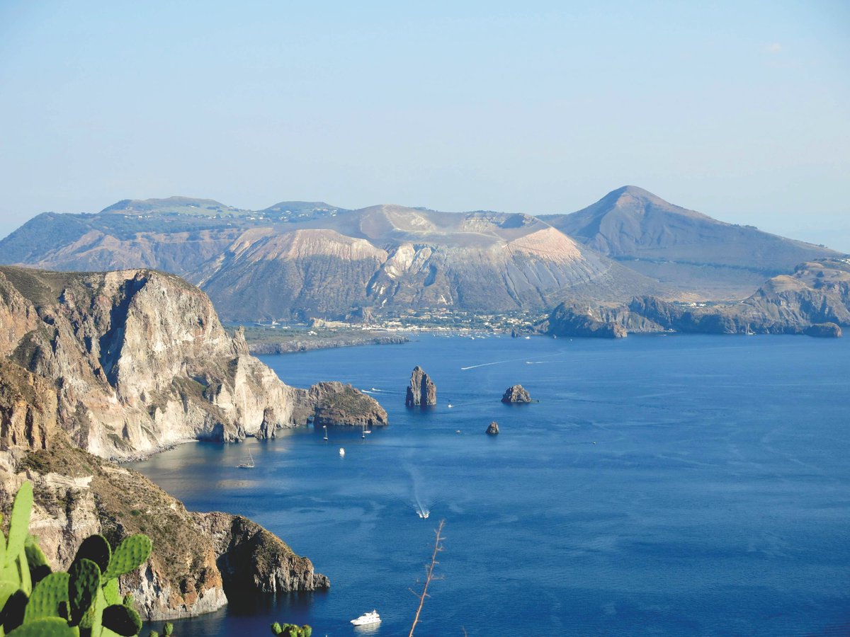 78 talks, 45 posters, an industry workshop and volcanic field trips…join us at the 2nd International Conference on Seafloor Landforms, Processes, and Evolution (icslpe.com) in Lipari in July 2024. The deadline for early registration is the 15th March 2024.