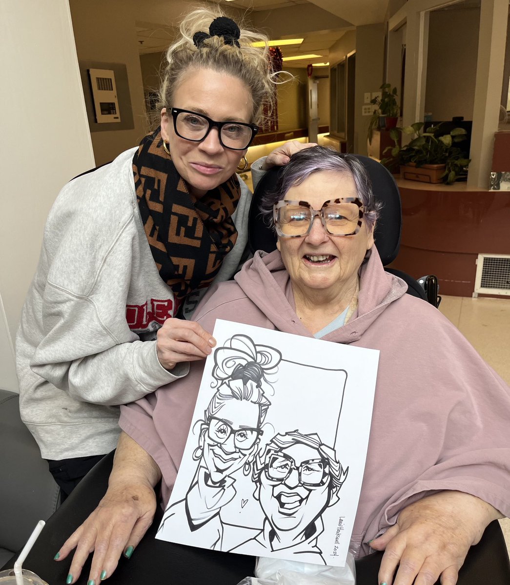 hilaurel's tweet photo. Back at a seniors lodge & got to draw a lady with her daughter who is visiting from the U.S. So happy to give them a keepsake! Also, here are some real characters I drew there. They were a hoot to draw! #yeg #art #cartoon #caricature #seniors #gift #keepsake #memories #EventIdea https://t.co/YCoImVwCo1