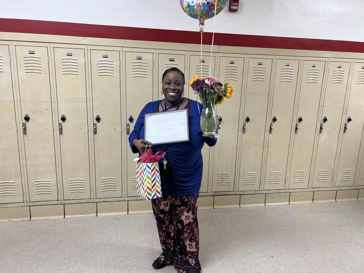 THEHamptonHigh's tweet photo. Congratulations to Ms. Franchesca Conley-Mitchell Hampton High School's 24/25 Teacher of the Year! @HamptonCSchools @HCS_MathDept #CrabberPride #TOTY https://t.co/8LjFccUvwV