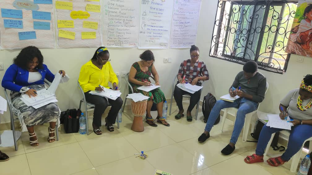 ngwe_ellenor's tweet photo. Attending transformative training on facilitation in conflict transformation by @voyonline, gaining skills to make our upcoming workshops impactful events. @followers @InitiativeAir @AUYouthProgram
#VOYTOT
#VOYPC
#VoyPeaceCentre
#VOY
#ConflictTransformation
#VoicesOfTheYoung https://t.co/r7cFbEysFp