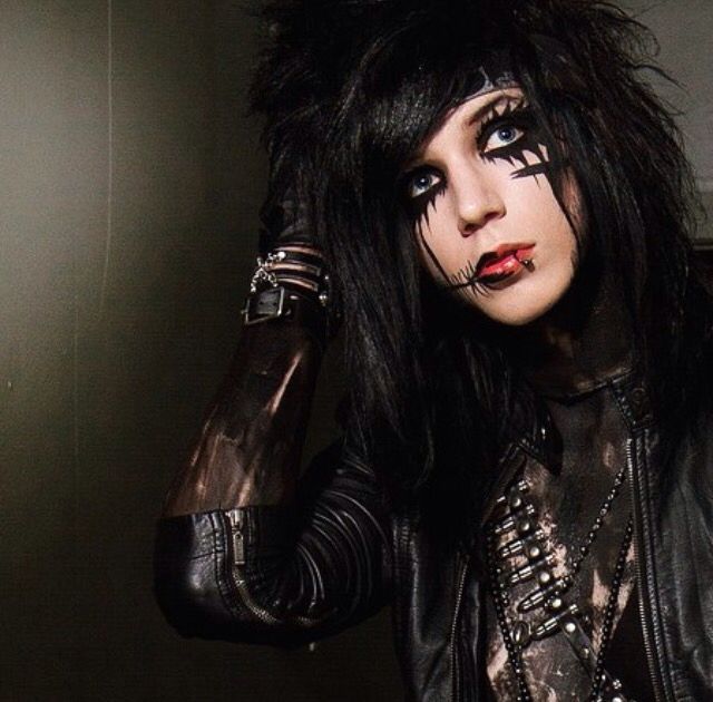 // Okay but Andy had zero reason to be this pretty