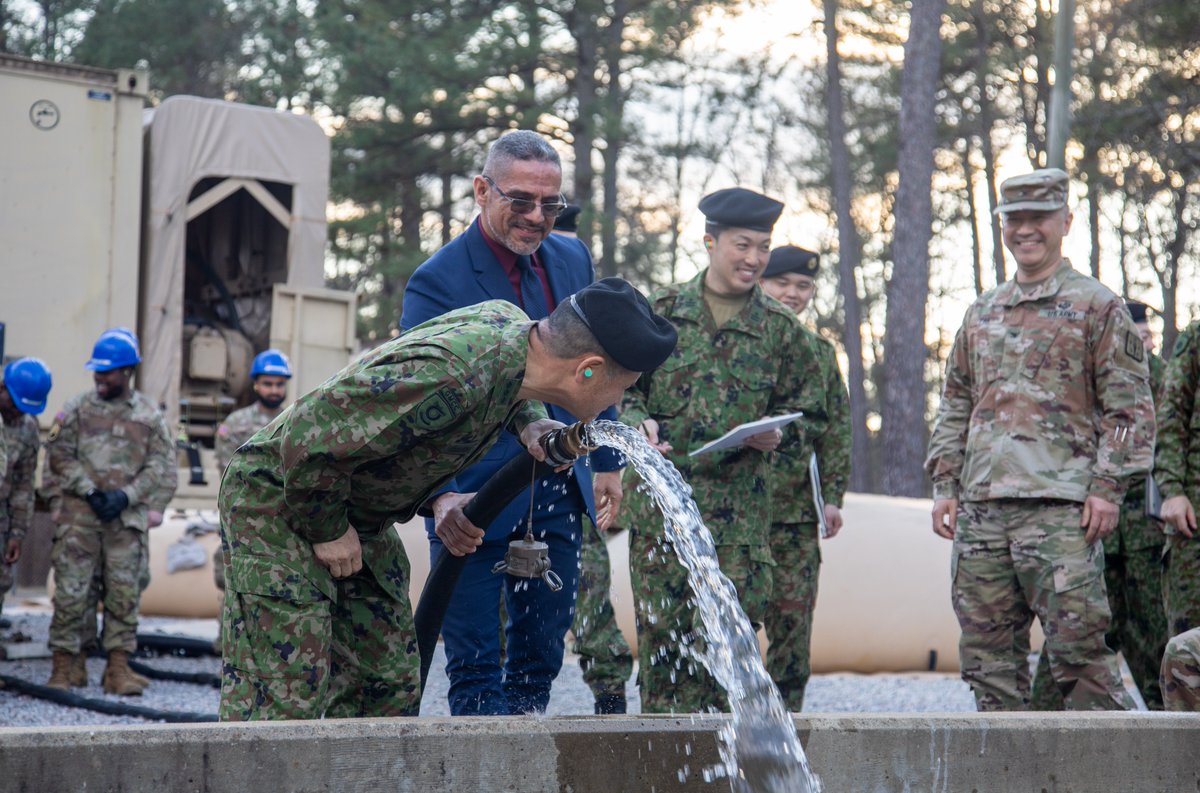 SCoE_CASCOM's tweet image. This week, #CASCOM hosted Lt. Gen. Kizuki Ushijima, Japanese Ground Self-Defense Force (JGSDF) Material Control Command commanding general, and Maj. Gen. Kazushi Ueno, director general of JGSDF Ground Staff Office G-4.

#SupportStartsHere #BeAllYouCanBe