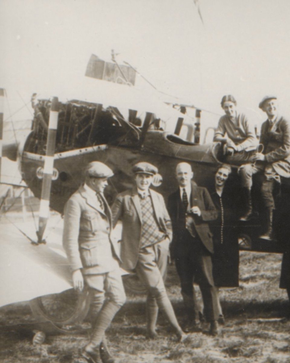 Back when the Peaky Blinders came to visit. 🚬🥃 Starting today, we are celebrating 100 years of air traffic in Frankfurt. More information about the stories and activities in the anniversary year: fra.aero/100jahrewieimf… #100JahreWieImFlug #tbt #throwbackthursday #30s