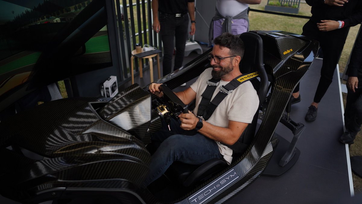 DallaraGroup's tweet photo. Dallara and @AKEsportsIT are changing the game of sim racing and Esports.

The joint venture, DALLARA-AK ESPORTS, will be based in Indianapolis, leveraging the city’s long-held recognition as the motorsports capital of the world while elevating Indy as a sim racing destination. https://t.co/ZIsQUPbyAW