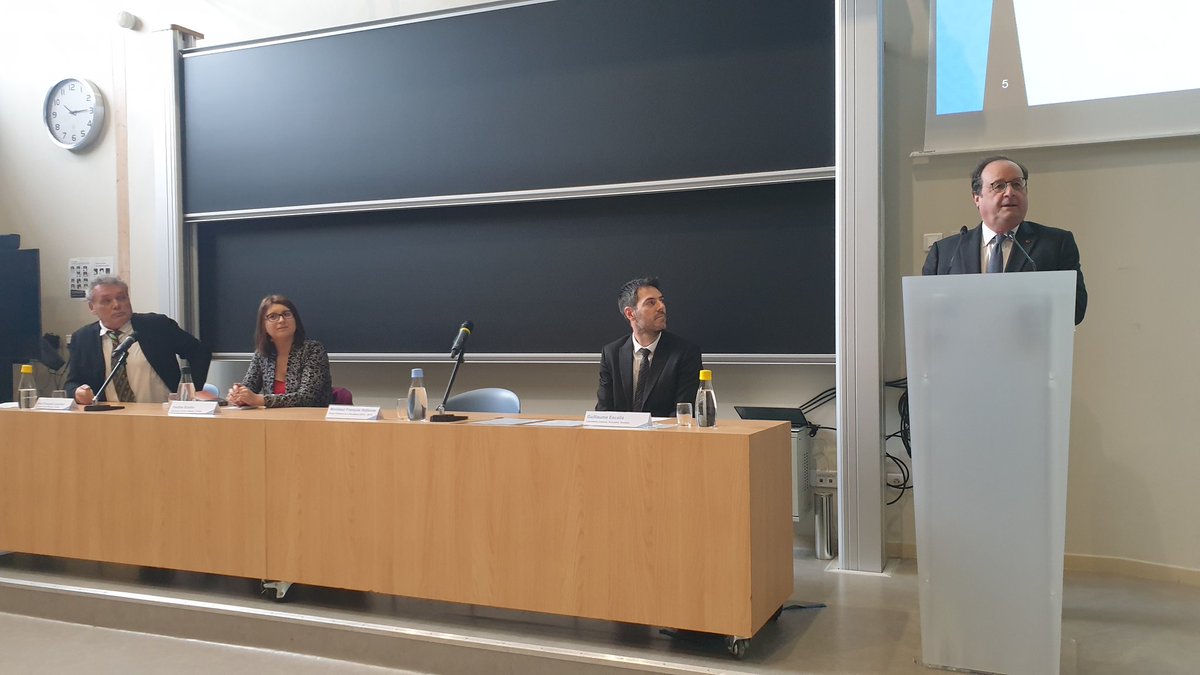 J'ai eu le grand plaisir d'assister à la conférence  donnée par le Président <a href="/fhollande/">François Hollande</a> ce jeudi 15 février dans le cadre du Laboratoire Culture, Éducation Sociétés de l'Université de  Bordeaux :
"Les Paris des Jeux : regard du Président François Hollande ⤵️