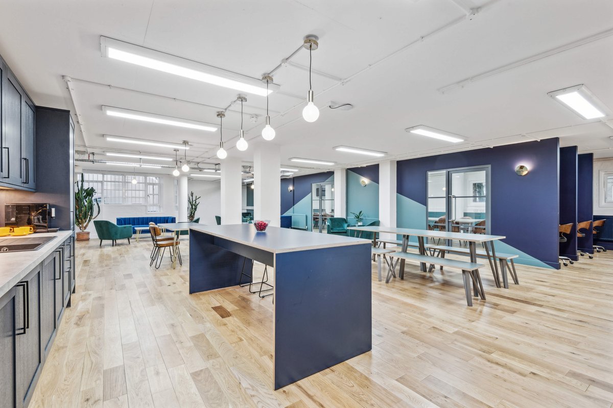 Flexible, affordable, adaptable #officespacetolet for 4 – 11 people available from £1,300 per month in #Islington. 
With all-inclusive monthly fee, #meetingrooms for hire, &amp; a new, adaptable, communal break out space, get in touch today!
eu1.hubs.ly/H07CSr00

#northlondon