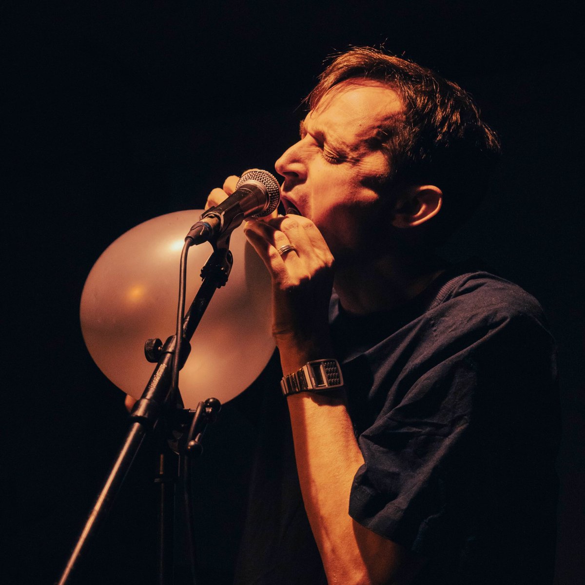 'Creating a State of Ambivalence' - my interview with <a href="/Neilluck/">Neil Luck</a> is now available online at <a href="/PositionenMusik/">Positionen</a>. We discussed amateurism, irony, navigating a creative turning point, Brexit, Britishness and the 'Five English Folk Songs' EP. Read here: positionen.berlin/post/neil-luck