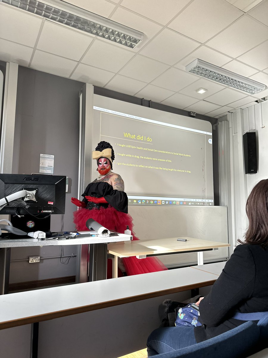 Fantastic lecture by <a href="/PhilliusFogg/">Phil Harper (Philli Mi Up) 🏳️‍🌈🏳️‍⚧️ They/Them</a> today on queer representation in HE. 

The question is - how can we all be authentically ourselves at the University? 

#lgbtqhistorymonth #drag