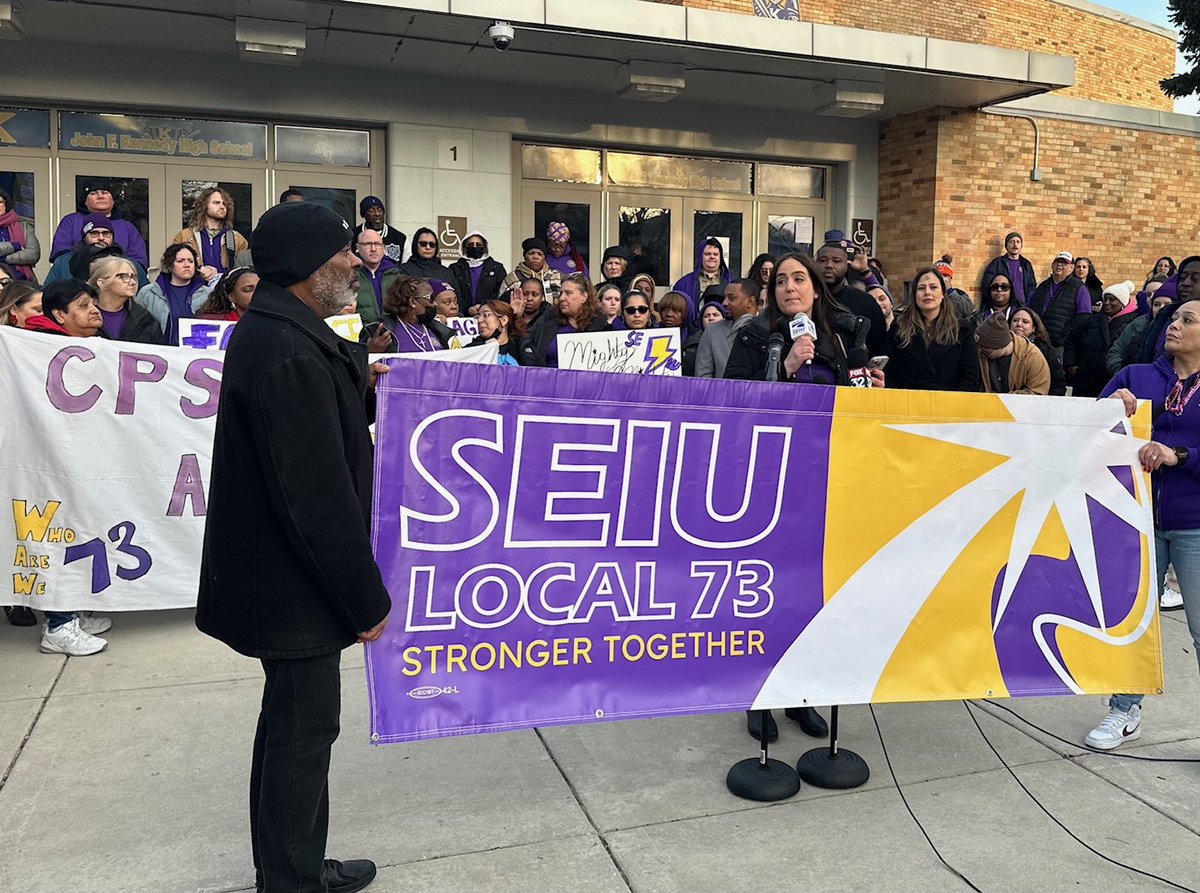 SEIULocal73's tweet photo. Thank you to @willie_preston, @AldJeylu, @RLMosley21, and former SEIU member Sonia Khalil (Candidate for State Rep. IL-36) for supporting CPS workers in their fight for a fair contract! #CPSFairContractNow #DoBetterCPS https://t.co/l1HuaPxXIM