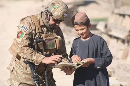 کوم افغان انلاین شته چی دغه سرباز ته زړونه ورکړی.❤️🇦🇫❤️.