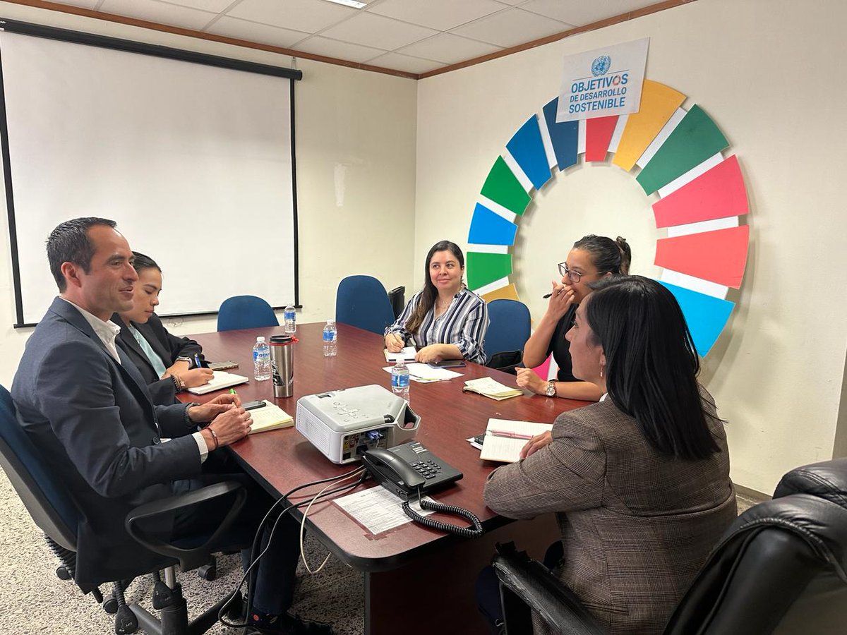 Es fundamental construir ambientes urbanos seguros, inclusivos y resilientes.

Nos reunimos con <a href="/PlaneacionHgo/">Unidad de Planeación</a> para dar seguimiento a nuestra colaboración🤝, que busca mejorar la seguridad y prevención del delito en el estado de #Hidalgo a través de nuestra iniciativa #UNODCity.