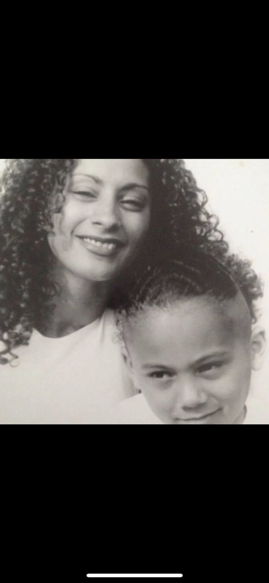 10 years today wow 😢 R.I.P Mum ♥️😇