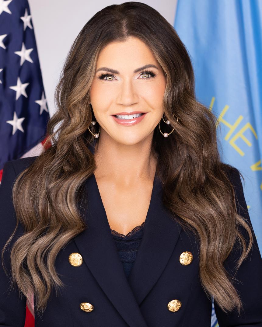 SUBRATA30016572's tweet image. Kristi Noem says,Donald Trump is innocent and is being politically persecuted.
Do you agree? 🙋‍♂️