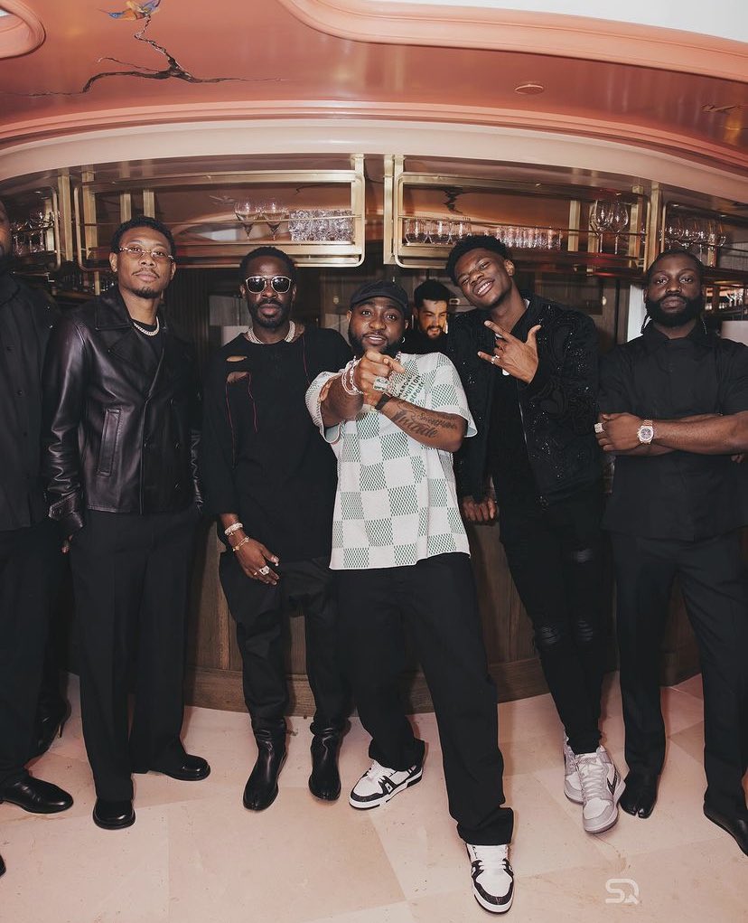 DavidoOnCam's tweet photo. . @davido with @David_Alaba, @atchouameni, @BlackTycoone and @Camavinga in Madrid, Spain 🇪🇸❤️ https://t.co/AtPvf7biH4