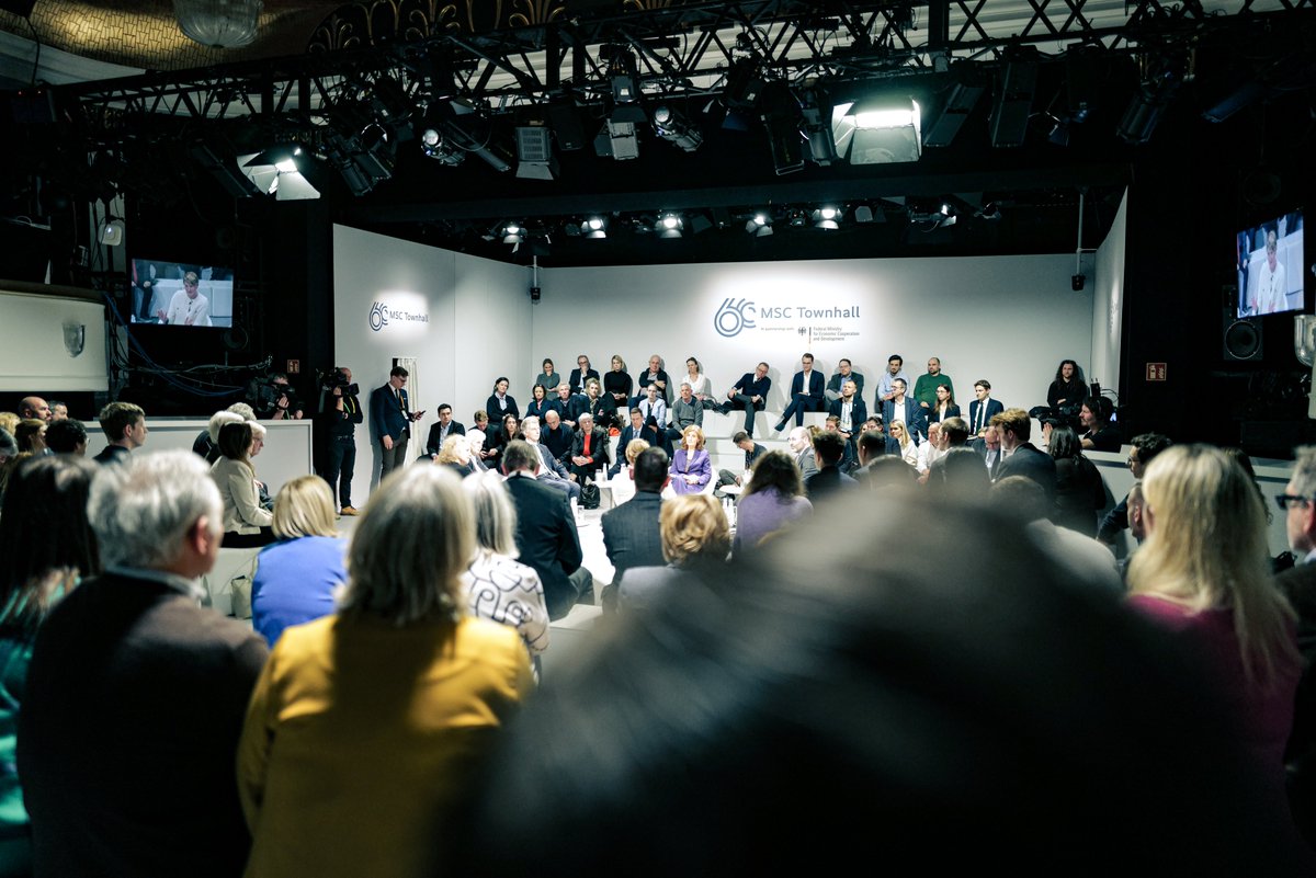 MunSecConf's tweet photo. „Wir müssen mit der europäischen Verteidigung jetzt ernst machen. Das wird schwierig sein, aber wir müssen es trotzdem machen.“ — @MSCheusgen zum Abschluss der #Zeitenwende on tour in München. Doch die Diskussionen gehen ab morgen bei der #MSC2024 weiter — Fortsetzung folgt! https://t.co/1dXXbrFPWN