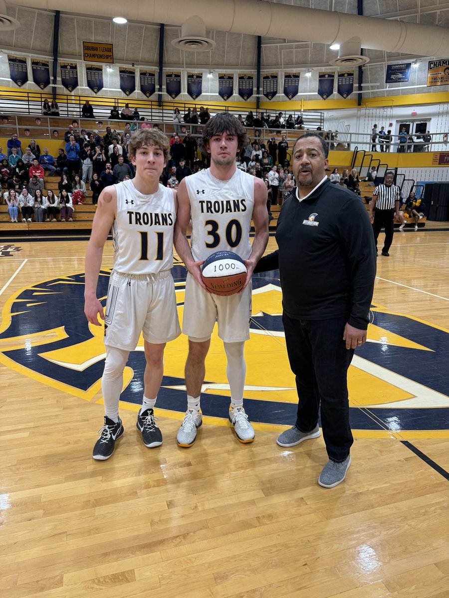 Dom Vacchiano (@dom_vacchiano) on Twitter photo Blessed to have reached 1000 career points🙌 #1K
<a href="/Avanzelst10/">Adam Van Zelst</a> <a href="/CoachScottCoval/">Scott Coval</a> <a href="/Mar_jackson28/">Long Live CE💙🤍</a> <a href="/BradyVest0/">Brady Vest</a> <a href="/LouisCzech/">Louis Czech</a> <a href="/thecoachkay/">Benjamin Kay</a> <a href="/ARadomicki/">Andrew Radomicki</a> Blessed to have reached 1000 career points🙌 #1K
<a href="/Avanzelst10/">Adam Van Zelst</a> <a href="/CoachScottCoval/">Scott Coval</a> <a href="/Mar_jackson28/">Long Live CE💙🤍</a> <a href="/BradyVest0/">Brady Vest</a> <a href="/LouisCzech/">Louis Czech</a> <a href="/thecoachkay/">Benjamin Kay</a> <a href="/ARadomicki/">Andrew Radomicki</a>