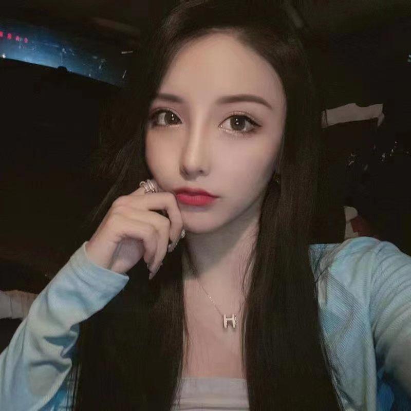 GraceUSAX's tweet photo. 我长这样 你们满意了吗？ https://t.co/9QD284Cieh