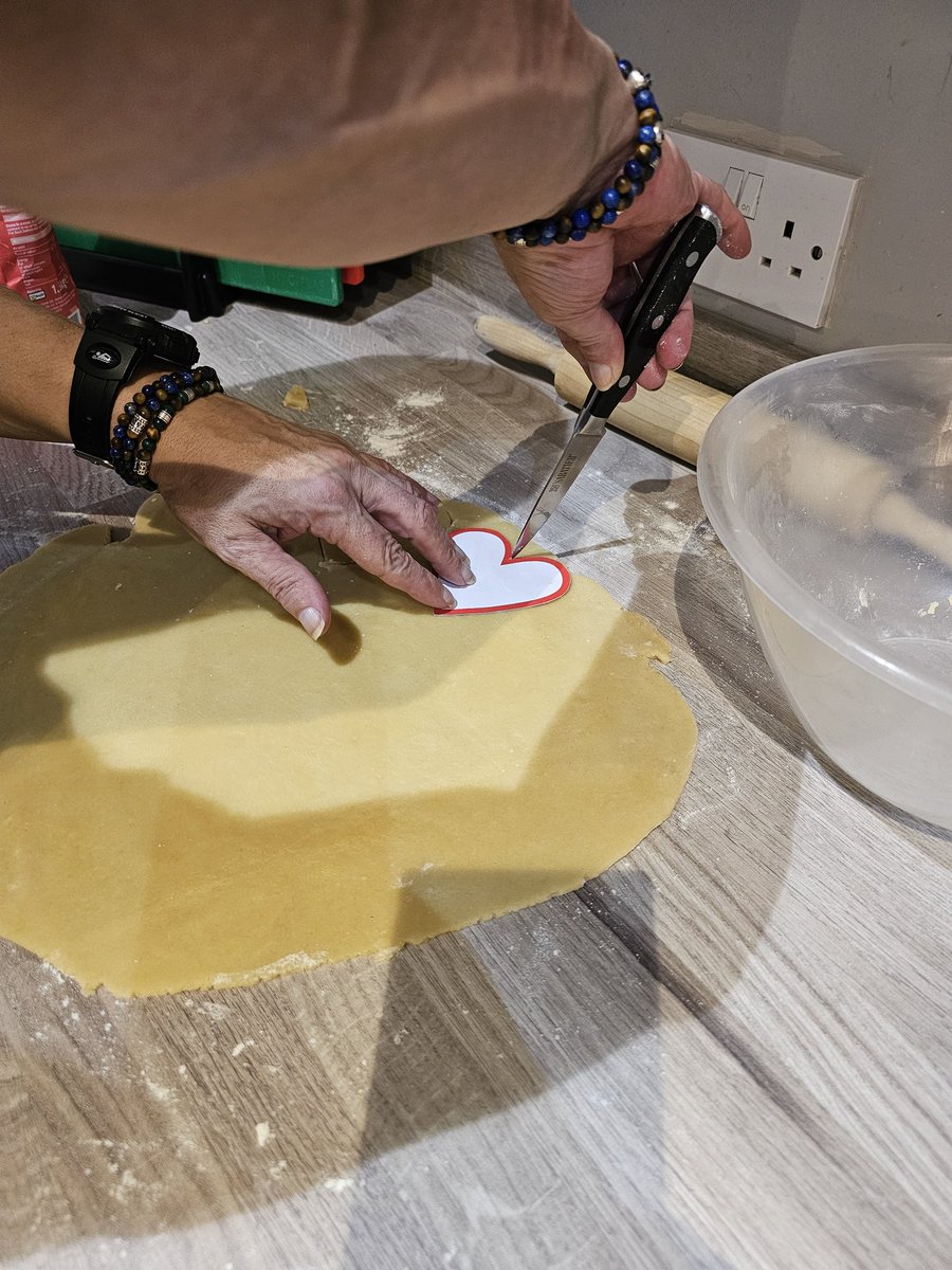 SIS Hungerford tweet media