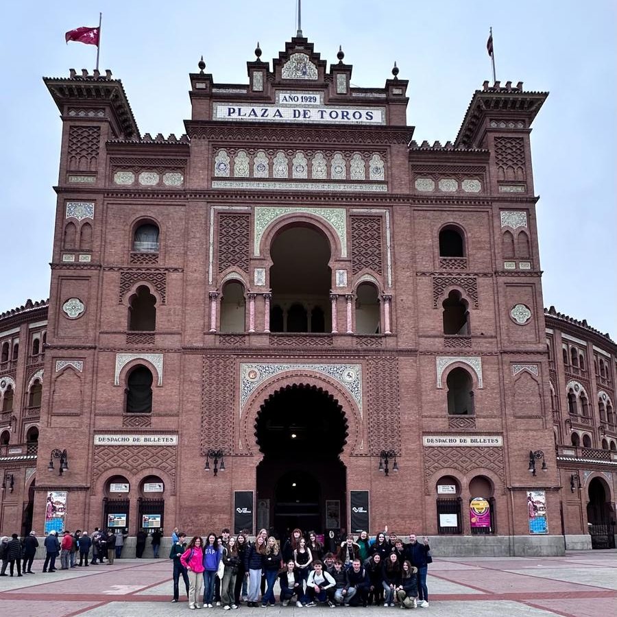 Saliendo por la Puerta Grande de Las Ventas <a href="/Ilkleygrammar/">Ilkleygrammar</a> 
#SpanishexchangeIGS2024 #escolapiospozuelo