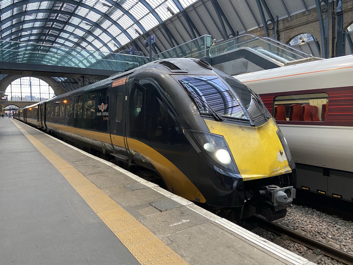 TraceyDagley's tweet image. #Class180 anyone 🤔 #GrandCentral