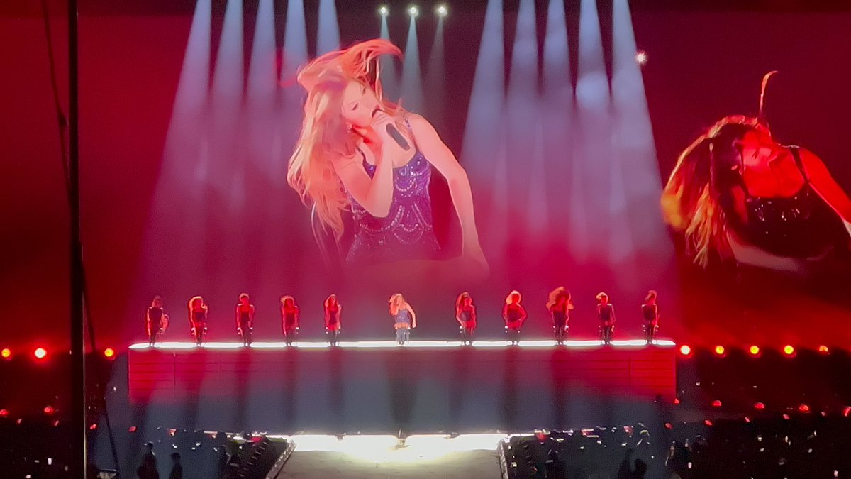 midoswift13's tweet photo. long story short i had a grand time😭 https://t.co/UbaXIAPUWT