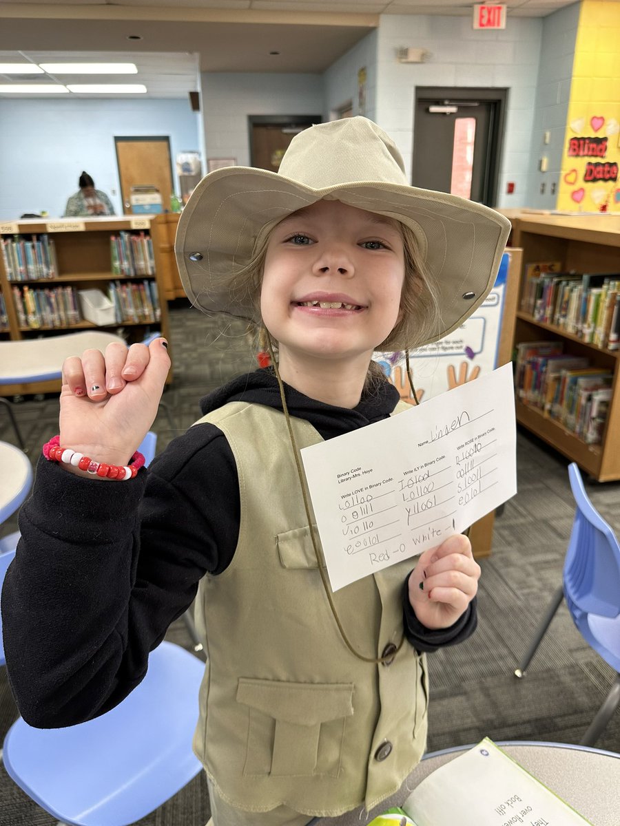 Our fabulous librarian, Mrs. Hoye, teaching coding on #DLDay #JCSDLD2024