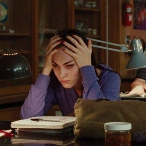 exilemymind's tweet photo. las chicas cuando I PERSIST AND RESIST THE TEMPTATION TO ASK YOU IF ONE THING HAD BEEN DIFFERENT WOULD EVERYTHING BE DIFFERENT TODAY? https://t.co/xhhoe8Nq5H