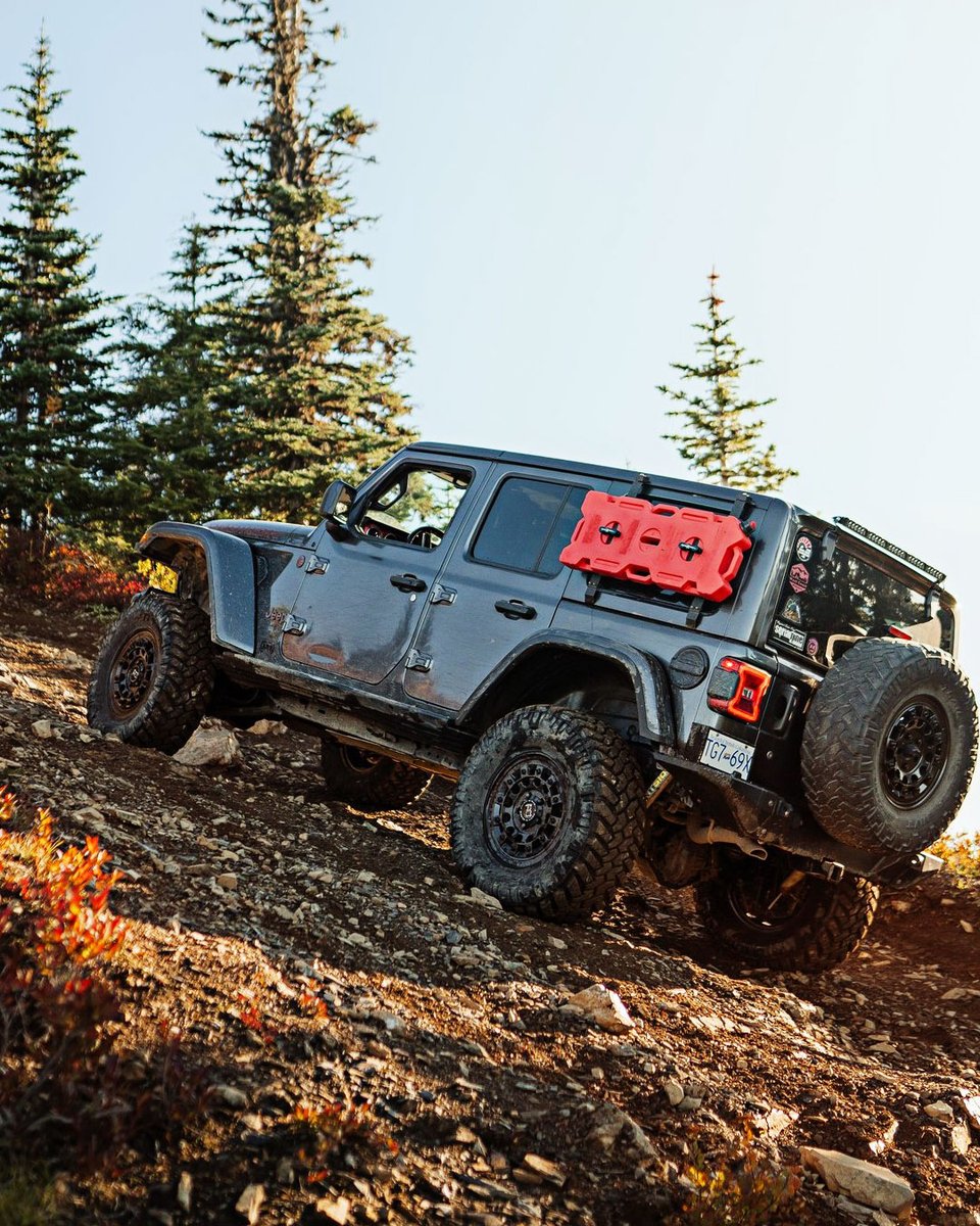 Be runnin' up that road
Be runnin' up that hill (c)
#caridjeep #ModifiedTrucks #jeep #westinautomotive #jeeping #offroad #4x4 #jeeprubicon #jeepwave #gladiator #jeepbeef #jeepnation #jeepjl #jeeps #wrangler #jeeplove #rubicon #jeepjt