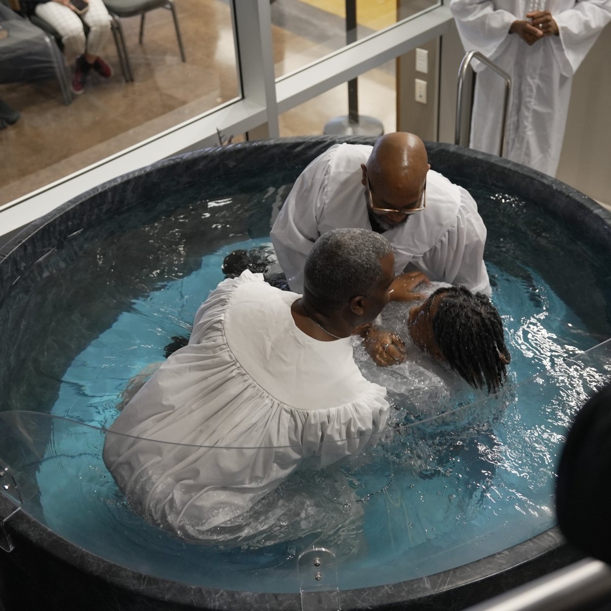 FirstLadyJakes's tweet photo. Do you have a quiet place to be alone with God? Find that sacred spot β even if it's just for a few minutes.
On Sunday, @BishopJakes reminded us that being still allows us to hear God's voice more clearly! π
Stream #LookForIt on our official channel, https://t.co/b1NN4Kbx5q https://t.co/IIIKIWTGEx