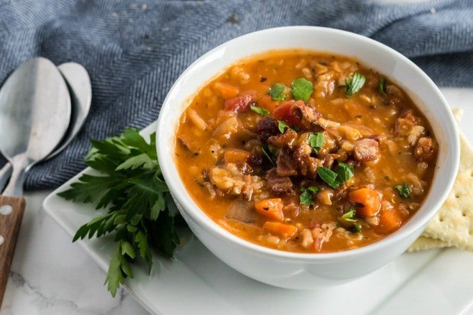 kyleecooks's tweet image. This Lentil Soup (with rice, tomatoes and BACON) is great as a starter to a main, or even as a main itself, this nutritious soup sticks to your ribs and satisfies! #soup #lentil #healthysoup #rice #recipe #kyleecooks  kyleecooks.com/lentil-tomato-…