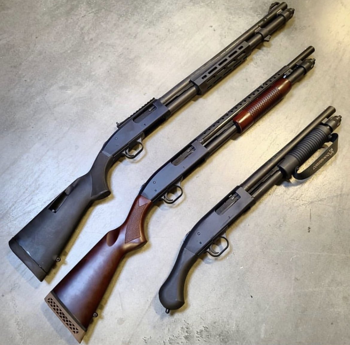 Trifecta! 

Trifecta! Which on are you grabbing? Top, middle or bottom? #Mossberg #Mossberg590 #MossbergShockwave #HomeDefense