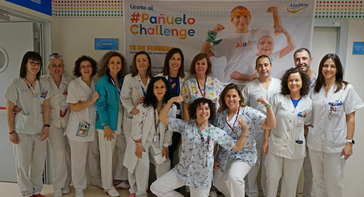 BetetaLola's tweet photo. Bonito día!!! 🎗️🎗️🎗️
Gracias a todos los que hacéis posible que este día se llene de luz, color, alegría y risas. #DiaInternacionalCancerInfantil @AFACMUR1 @FundAladina @AreaUnoArrixaca @Murciasalud https://t.co/1upPQAeWSO