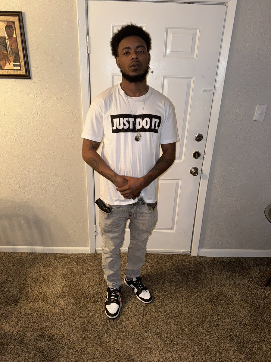 QuezzoTheGreat's tweet photo. Skeletons in my closet that’s dead bodies that be on my shoe
You say you gon rob me well come try me and see what I do
If I rap about my life on every song could make a summary
You wont up and leave well then bitch leave you aint the one for me -RealBleeda https://t.co/KayshVbyVq