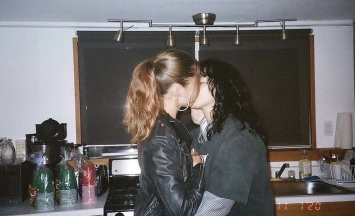 jeoZ (@numbtothfeeling) on Twitter photo 