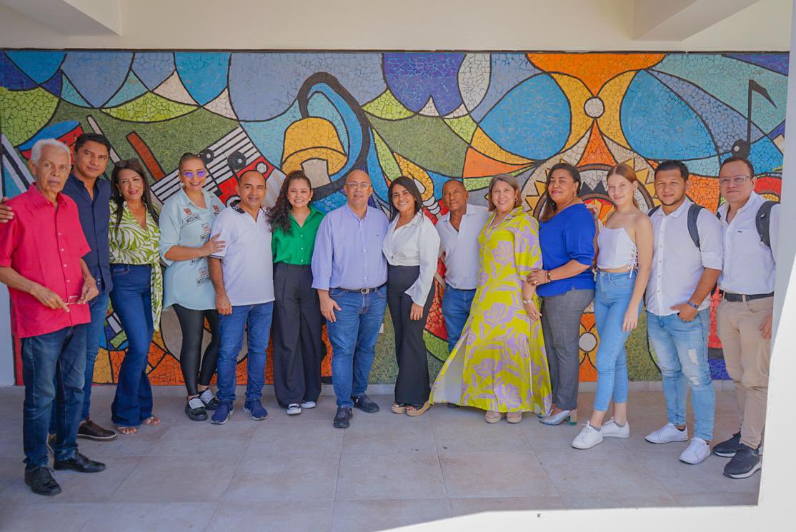 ErnestoOrozcoD's tweet photo. Haremos de la Cultura un lenguaje en Valledupar, trabajaremos el talento de cada sector para crecer unidos y mostrarle al mundo lo mejor de esta tierra. https://t.co/MWGxMv68ch