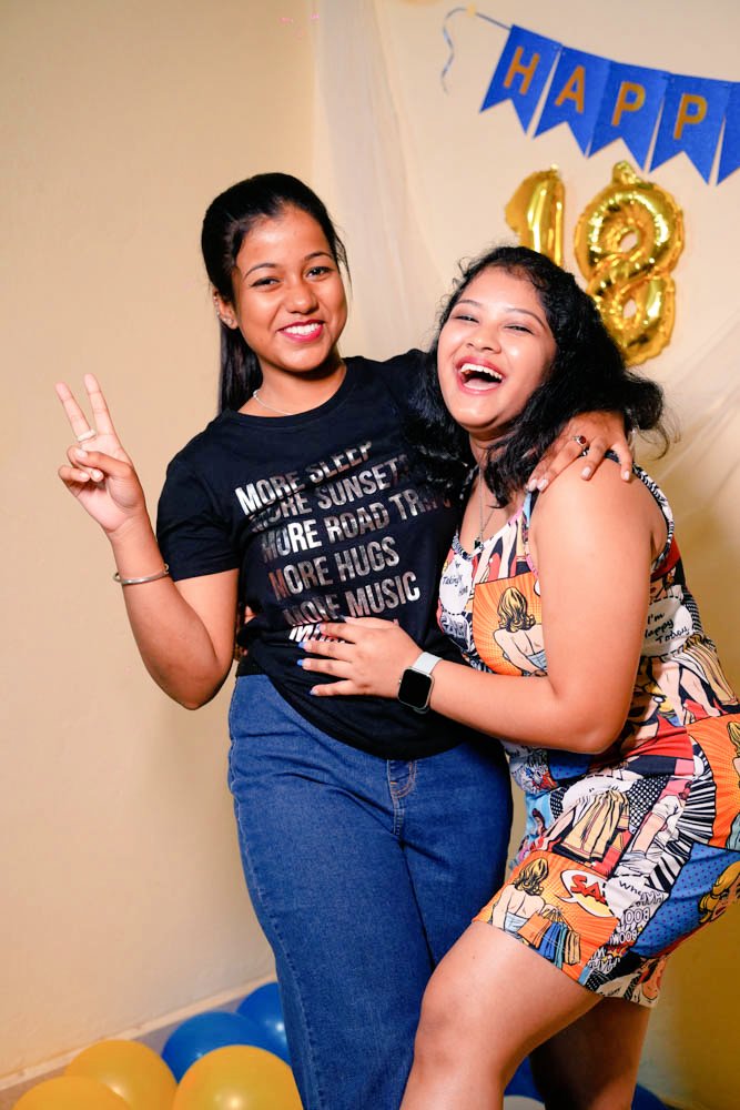 LaxmipriyaActor's tweet photo. My Birthday Photo friend https://t.co/8ecJ0ltFAr