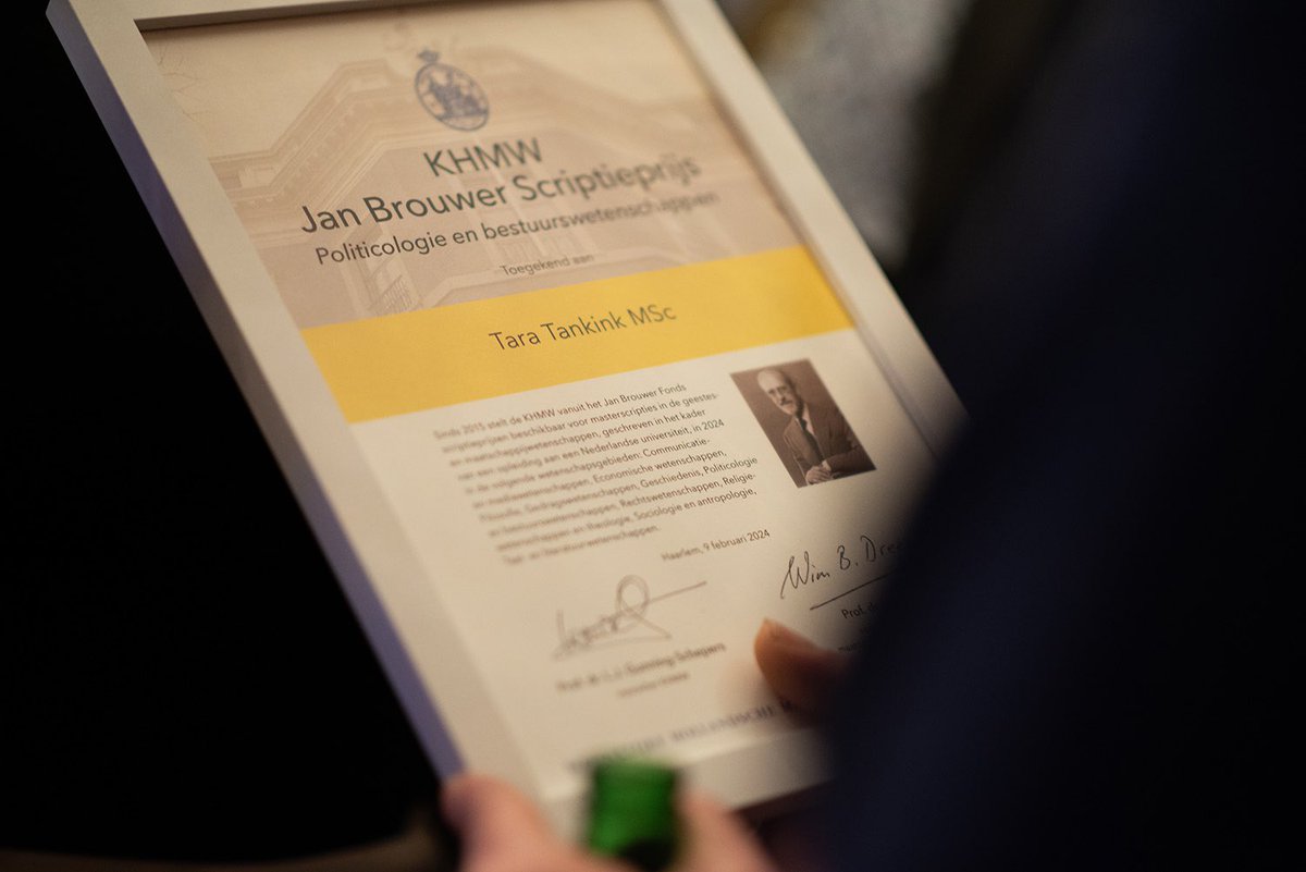 TaraTankink's tweet photo. I won the Jan Brouwer thesis award for best master thesis in Political Science and Public Administration in the Netherlands awarded by @khmw_haarlem ! https://t.co/OvEwYdLgGh