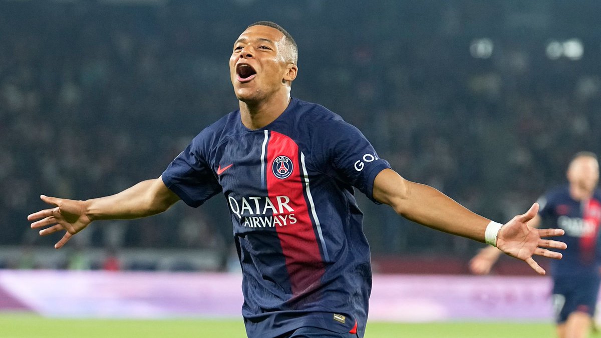 MediaParisien's tweet photo. 🚨🚨 C’est terminé à 100% pour Kylian Mbappé et le PSG ! Il quittera le club librement cet été. 

🔴🔵 Le PSG a un plan spécifique prêt pour remplacer Mbappé.

@FabrizioRomano https://t.co/3wnoIzkzTX