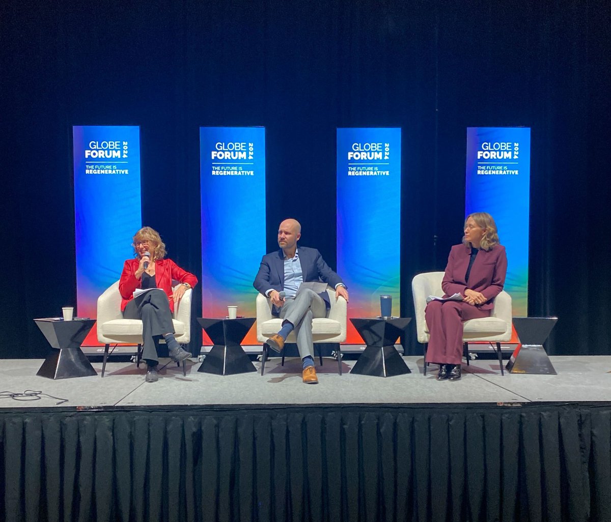 #NewEconomyCanada's @merransmith had a great conversation with @JackieForrest and Justin Bull at @GLOBE_Series on the need to overcome polarization on Canada’s energy transition so Canada can attract more investment & keep building a clean, prosperous economy. #Globeforum