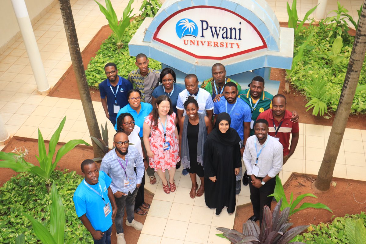 GeorgeOsimbo's tweet photo. From 12th - 15th Feb 2024, #Bioinfomatics training was wonderfully done, courtesy of #AFRIBOP2024, at @Pwaniuni.

@KEMRI_Wellcome 
@WCIPGLASGOW
@IDeAL_KEMRI_WT
@UofGlasgow
#Fromsciencetoimpact https://t.co/tnZN94D7dR
