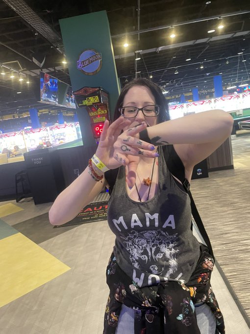 Ran into a couple of wise guys last night. @WyzGyzTweets @PipersAdventure https://t.co/4SQAaHQyl9<a class="tags" target="_blank" title="On Twitter" href="/?out=eyJ0eXAiOiJKV1QiLCJhbGciOiJIUzUxMiJ9.eyJpYXQiOjE3MjU3MTY2ODAsImlzcyI6InR3cG9ybnN0YXJzLmNvbSIsIm5iZiI6MTcyNTcxNjY4MCwiZXhwIjoxNzU3MjUyNjgwLCJyZWRpcmVjdF91cmwiOiJodHRwczovL3R3aXR0ZXIuY29tL1d5ekd5elR3ZWV0cyJ9.ZSOG20yM1idqlvIX8iPzE-FJ-rq5e7gMC7Yxr5DFFFb5mAdlUVLV8K1XEaxErC5n_ANdGCLji0bbIgC0a-BRKg">@WyzGyzTweets</a><a href="/tag/happyskynetday"class="tags"><span>#happyskynetday</span></a>