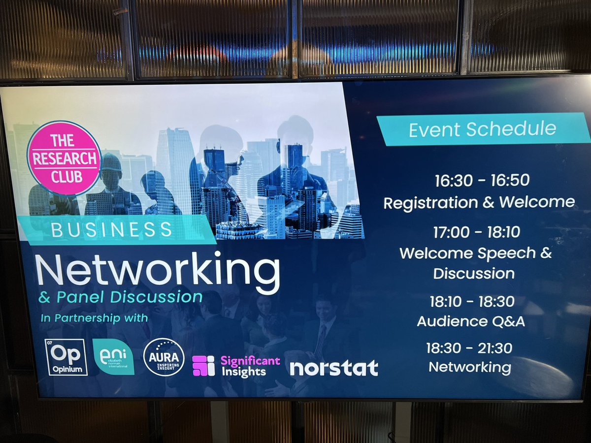 Incredible start to our Careers Networking event <a href="/TheResearchClub/">The Research Club</a> - super panelists sharing some great wisdom!