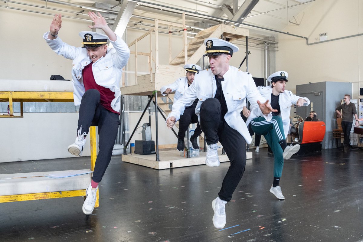 officergentuk's tweet photo. Take a peek inside the rehearsal room for our romantic masterpiece of a musical.

Not long to go until An Officer and a Gentleman is up on a stage near you!

📷 Marc Brenner

#LoveLiftUsUp https://t.co/cZCDRUQvWD