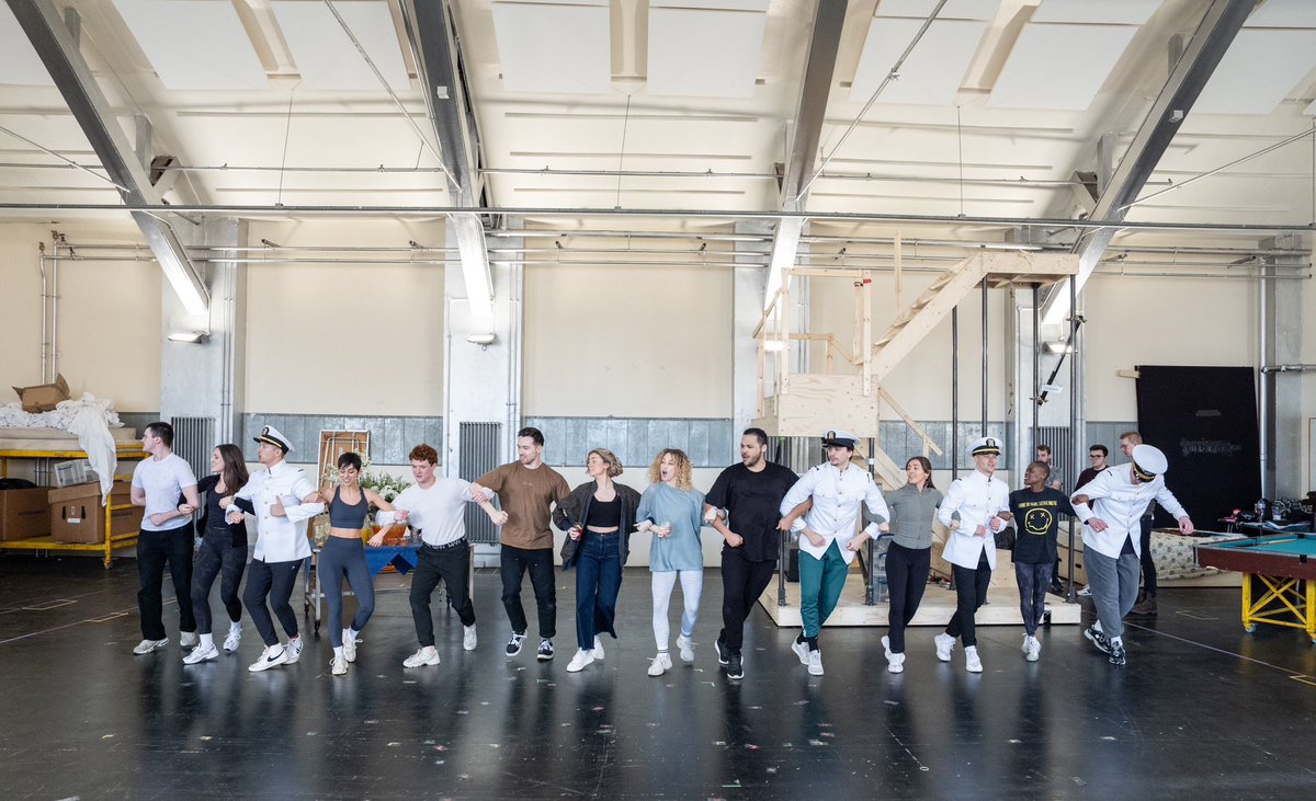 officergentuk's tweet photo. Take a peek inside the rehearsal room for our romantic masterpiece of a musical.

Not long to go until An Officer and a Gentleman is up on a stage near you!

📷 Marc Brenner

#LoveLiftUsUp https://t.co/cZCDRUQvWD
