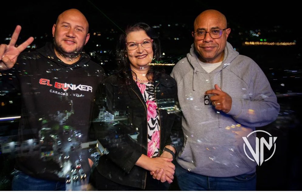 JoseAGraterol's tweet photo. Con todo respeto Mary Pili, tú eres cómplice y artífice de toda esta desgracia que viven los venezolanos. https://t.co/rv1NdX9Oeq