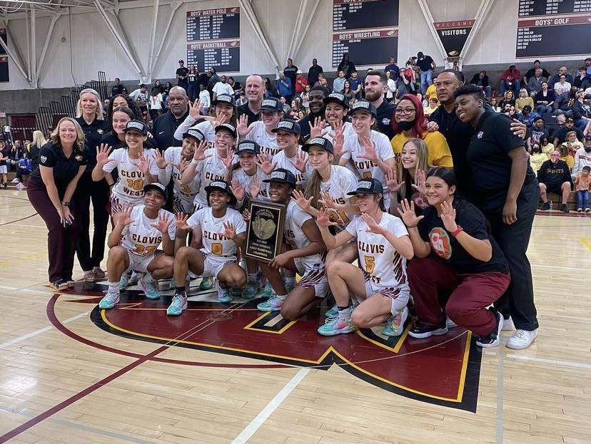 The Clovis Roundup🗞️ tweet media