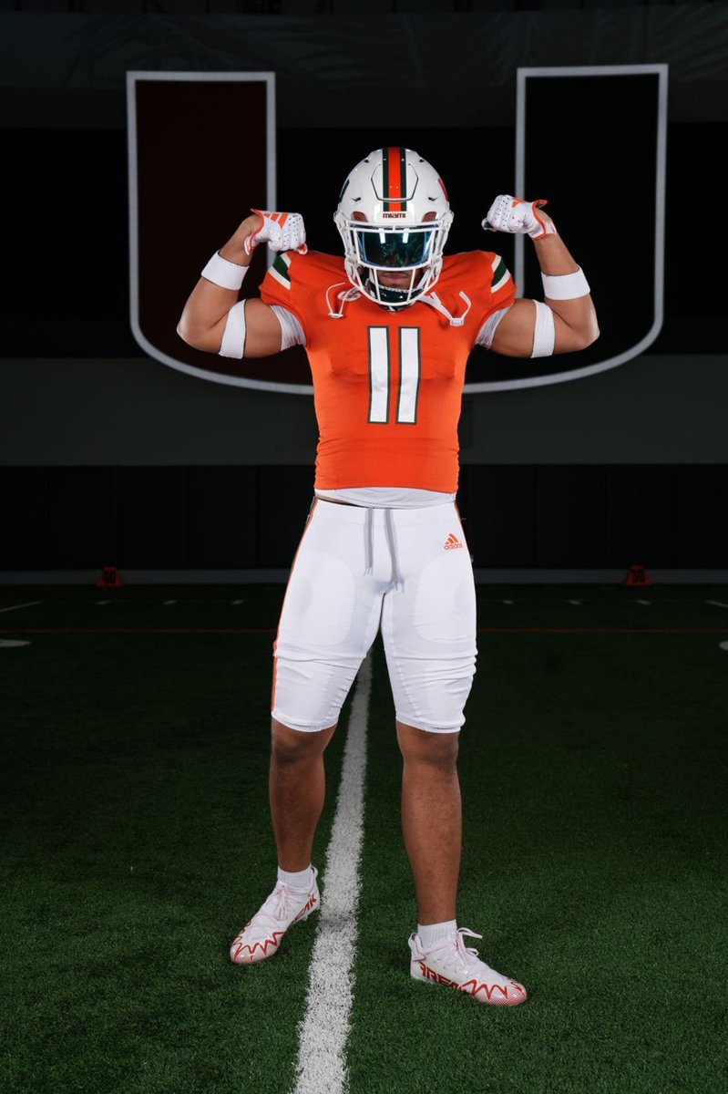 3⭐️LB Cameron White #Watch25 #GoCanes #TheU 🙌🟩🟧